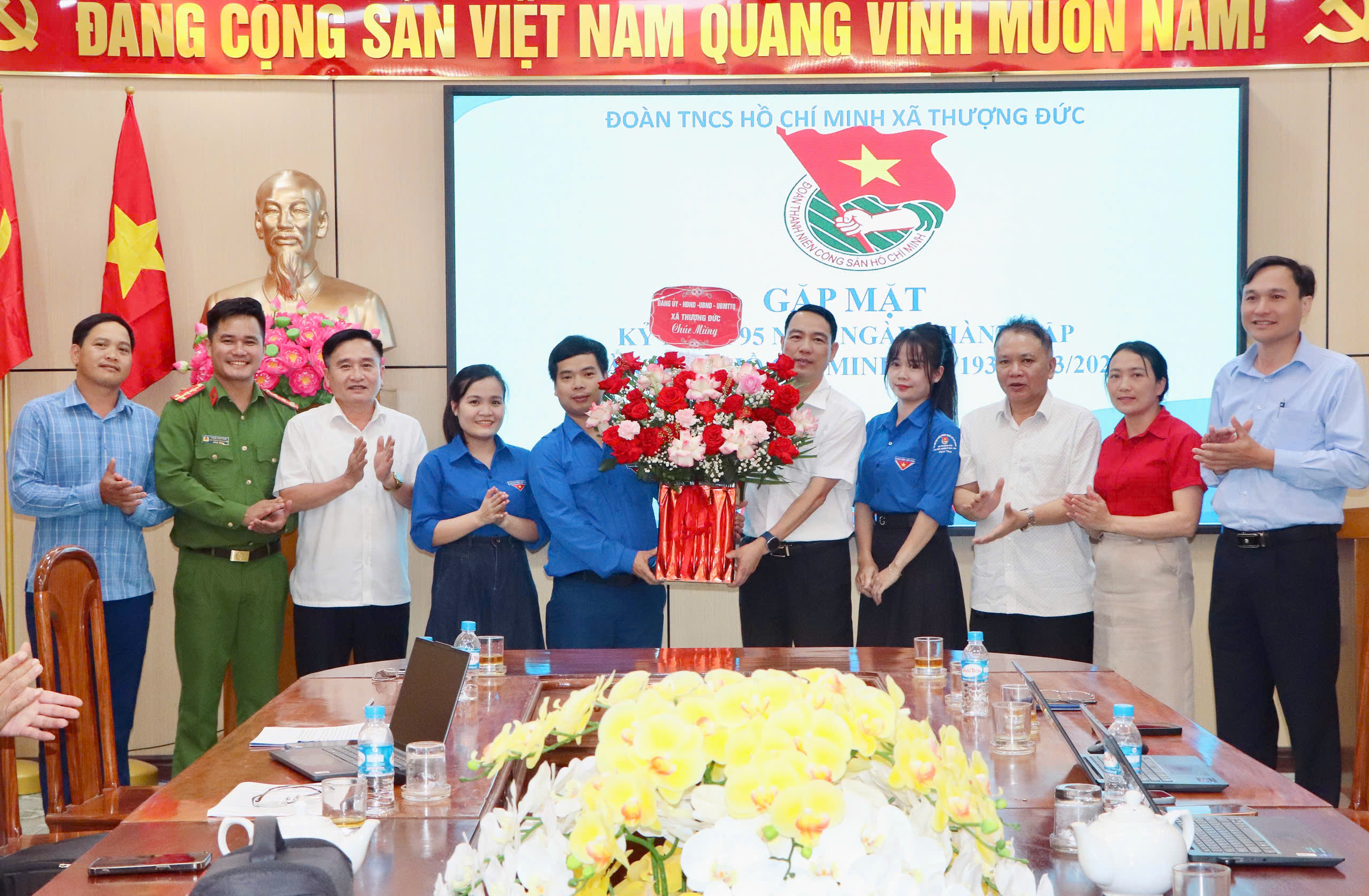 Đoàn xã Thượng Đức gặp mặt kỷ niệm 95 năm Ngày thành lập Đoàn TNCS Hồ Chí Minh.