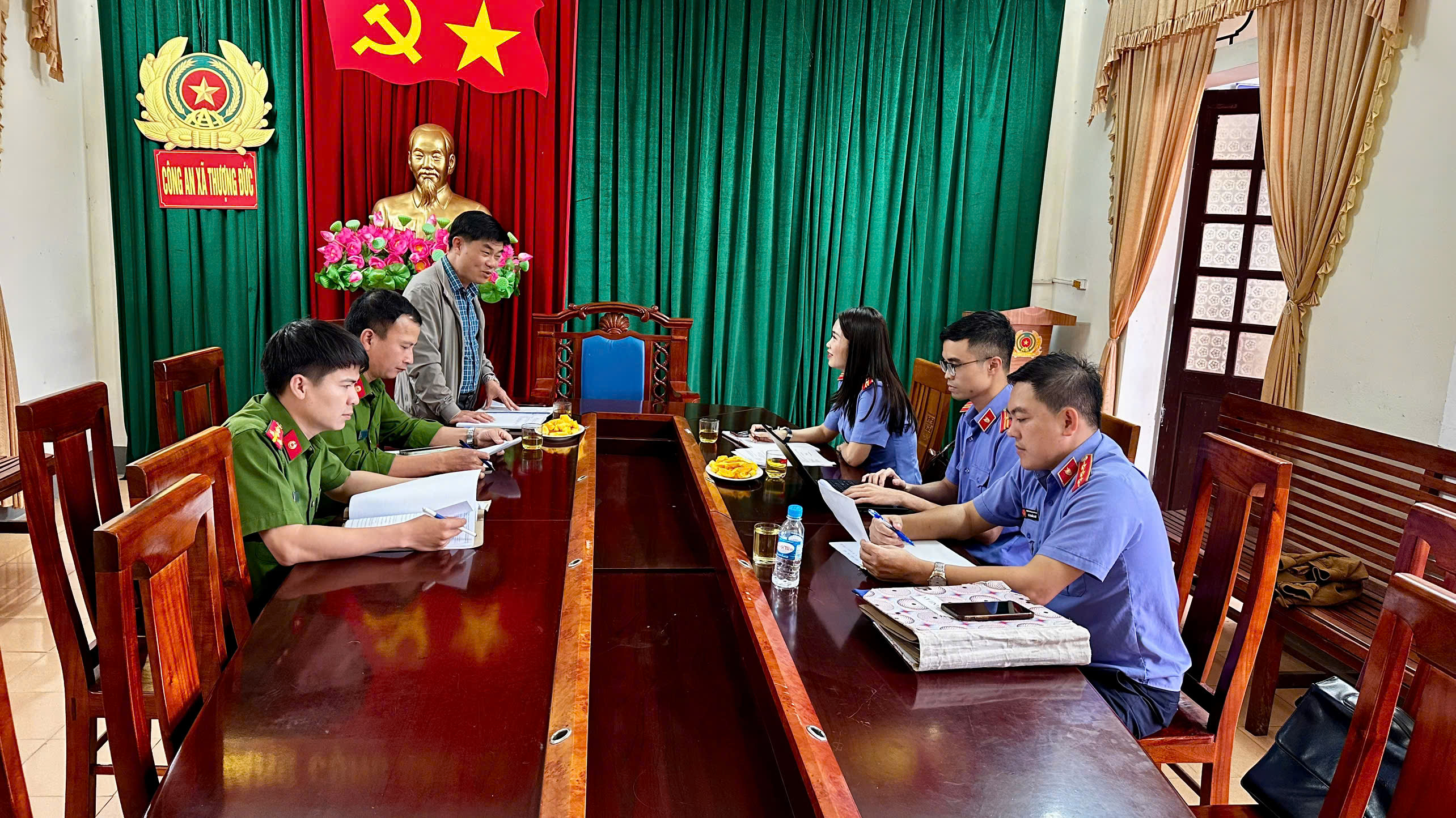 VKSND khu vực 5 hoàn thành trực tiếp kiểm sát việc thực hiện kiến nghị năm 2025 tại UBND xã Thượng Đức