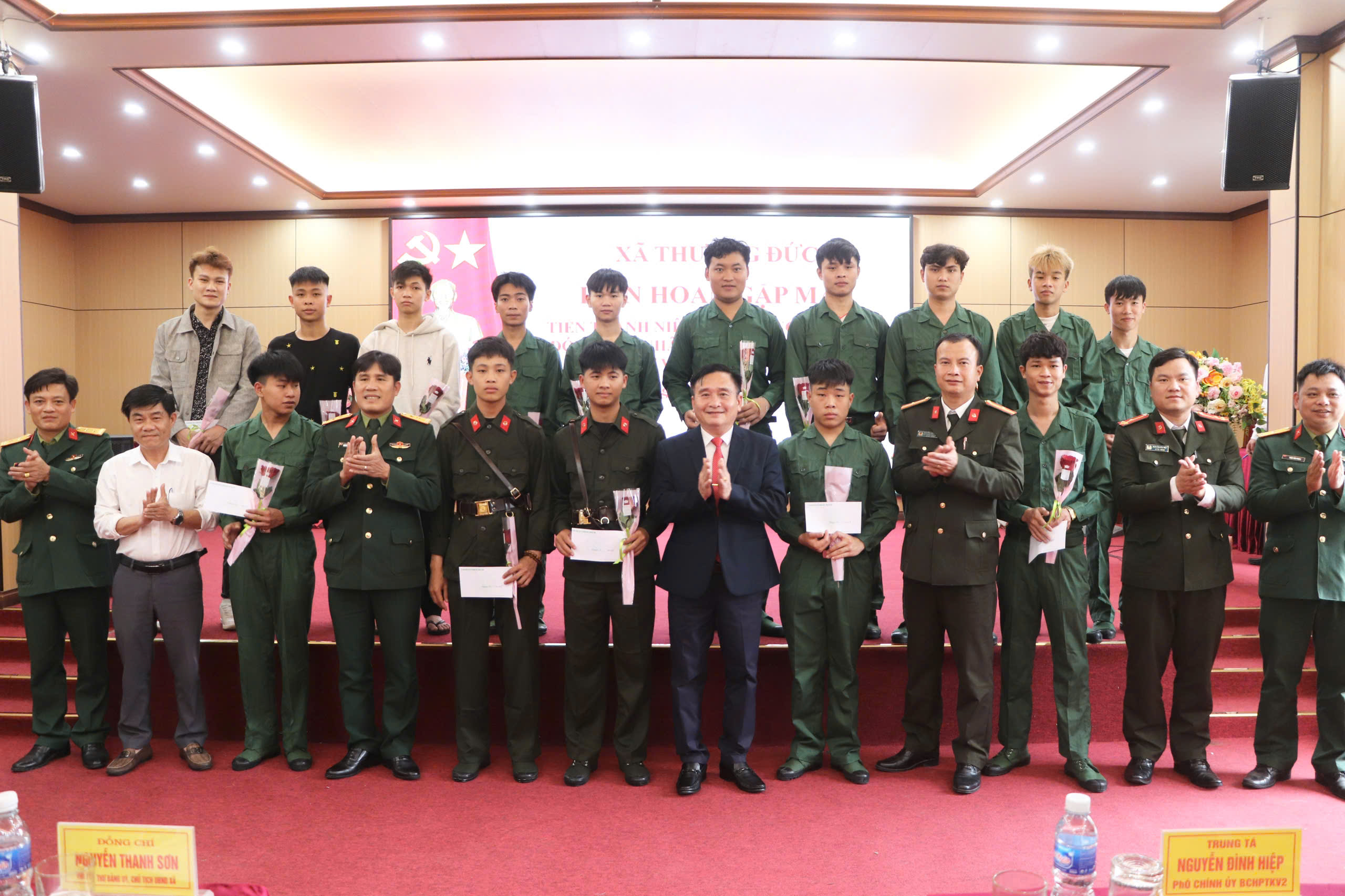 Xã Thượng Đức gặp mặt tiễn thanh niên lên đường nhập ngũ, đón quân nhân hoàn thành nghĩa vụ năm 2026. 