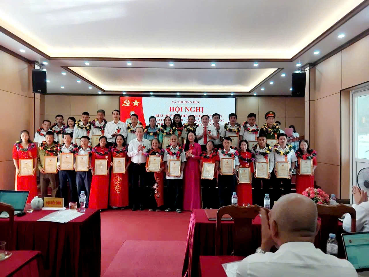 HỘI NGHỊ ĐIỂN HÌNH TIÊN TIẾN XÃ THƯỢNG ĐỨC
