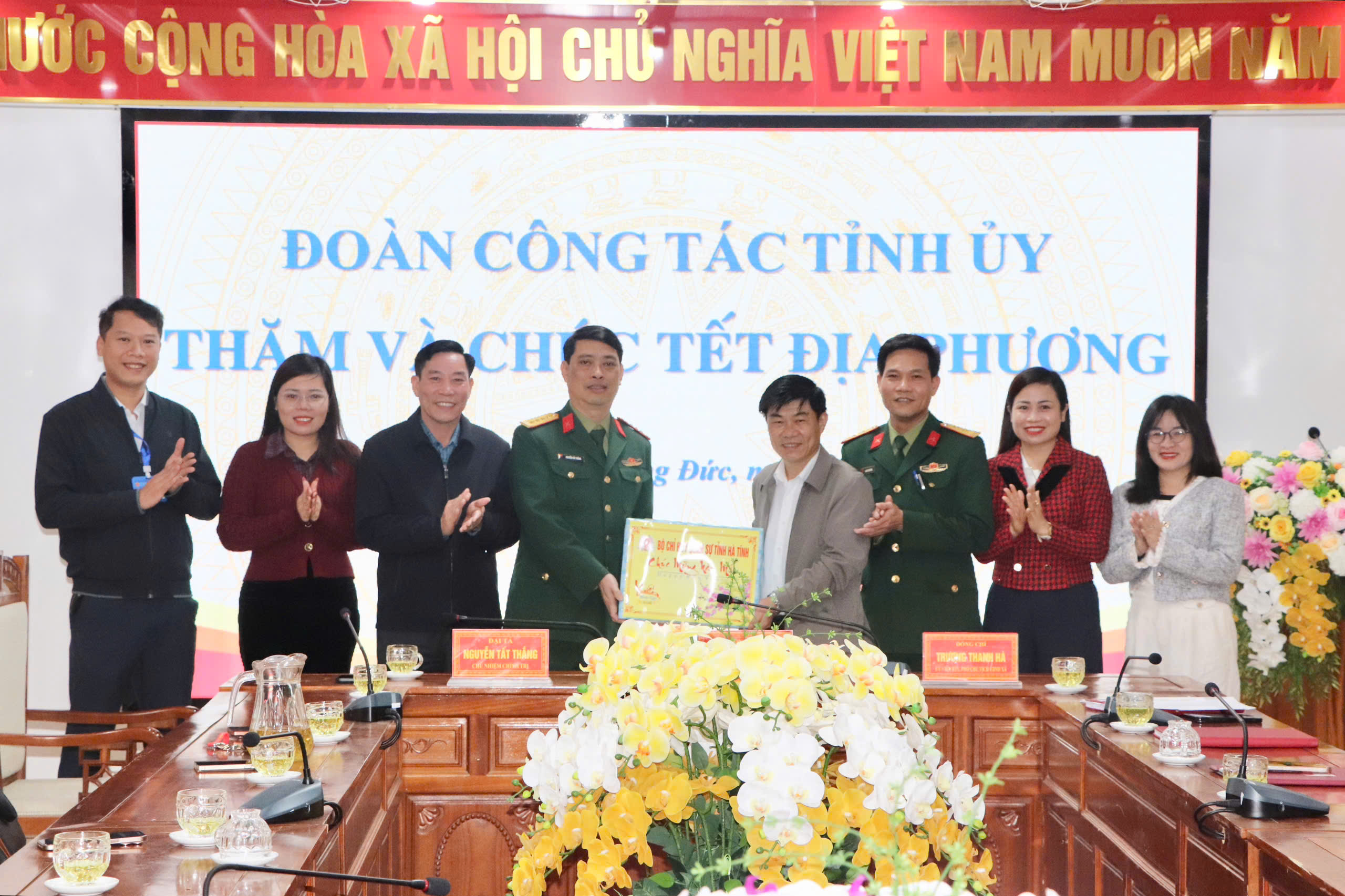 Lãnh đạo Sở y tế, Bộ chỉ huy quân sự tỉnh đến thăm, chúc tết xã Thượng Đức và người cao tuổi tiêu biểu trên địa bàn xã.