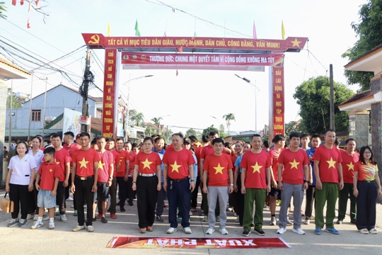 Thượng Đức: Gần 300 cán bộ, đoàn viên, hội viên, Nhân tham gia giải chạy phong trào hưởng ứng Tháng  hành động phòng, chống ma tuý năm 2026. 