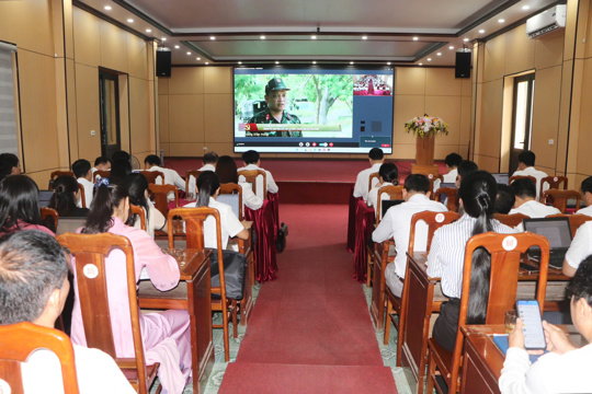 Xã Thượng Đức tổ chức học tập, quán triệt các nghị quyết, chỉ thị của Bộ Chính trị. 