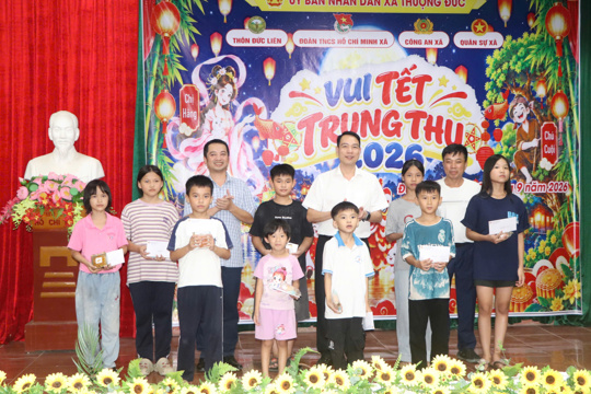 Xã Thượng Đức tổ chức Tết Trung Thu điểm tại thôn Đức Liên