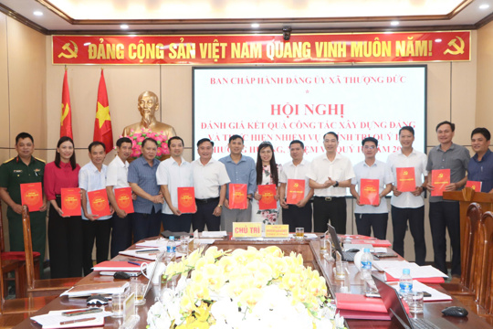 Đảng uỷ xã Thượng Đức đánh giá kết quả công tác xây dựng Đảng, thực hiện nhiệm vụ chính trị quý III năm 2026.